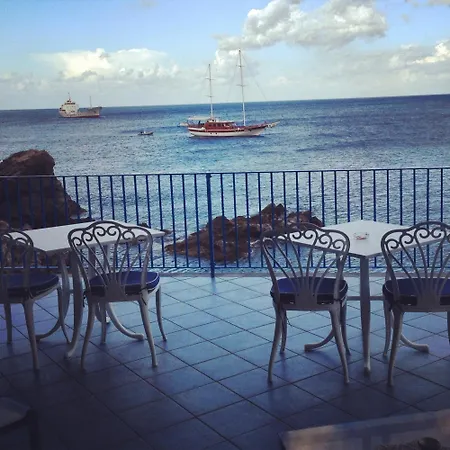 Hotel Rocce Azzurre 3*