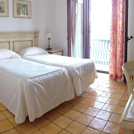 Hotel Rocce Azzurre 3*